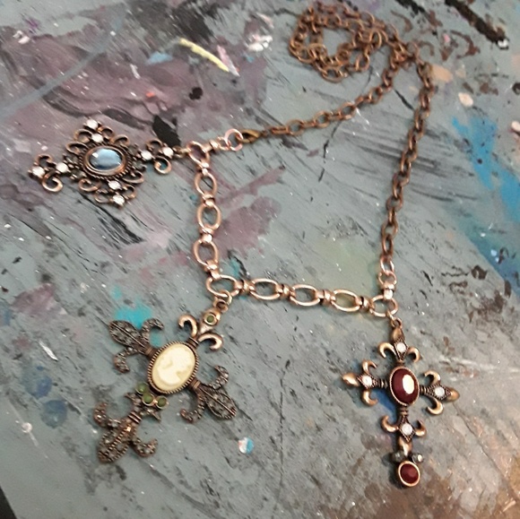 BOHO BLING 3 CROSS NECKLACE - Picture 8 of 8